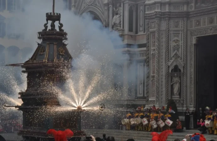 Pasqua con lo Scoppio del Carro